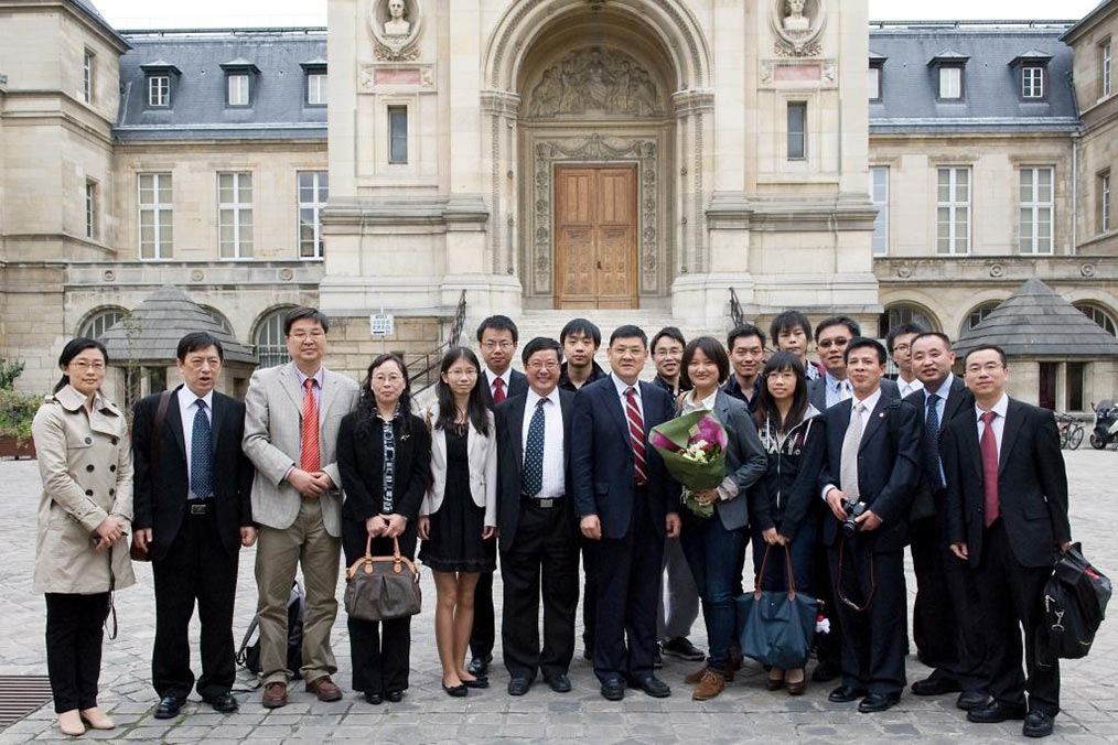 Cnam Université de Wuhan (Chine) Création d'un institut franco-chinois Cnam Université de Wuhan (Chine) Création d'un institut franco-chinois