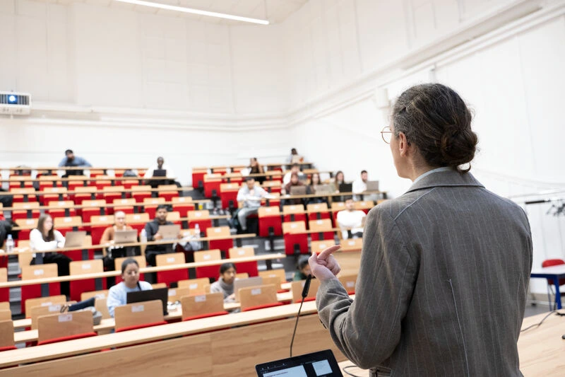 Partir à l'étranger en tant que personnel du Cnam