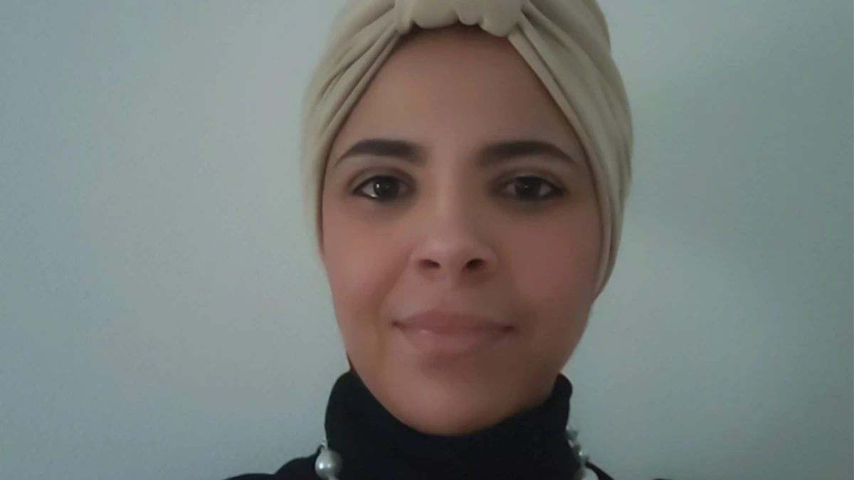 Khadija Kninech, diplômée de la licence Analyse économique et financière (AEF) en 2022